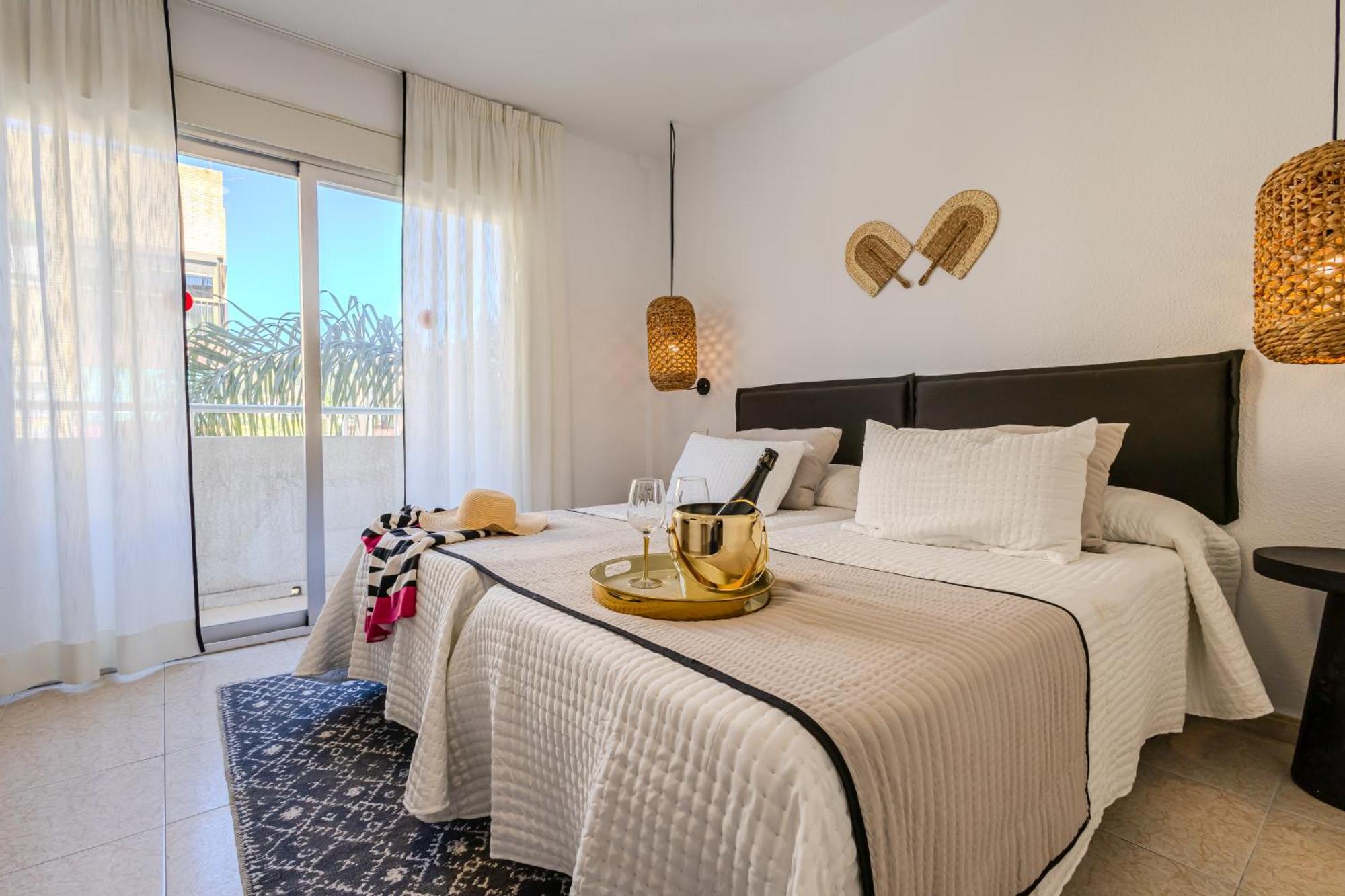 Hotel Olas De Альмуньекар Экстерьер фото
